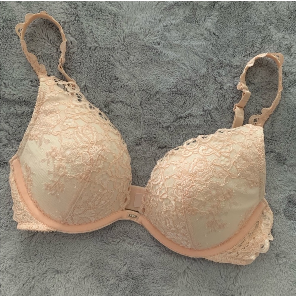 Victoria’s Secret Push Up Bra 32C